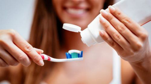 Đánh răng ngay sau ăn: Tưởng sạch nhưng có thể hại men răng