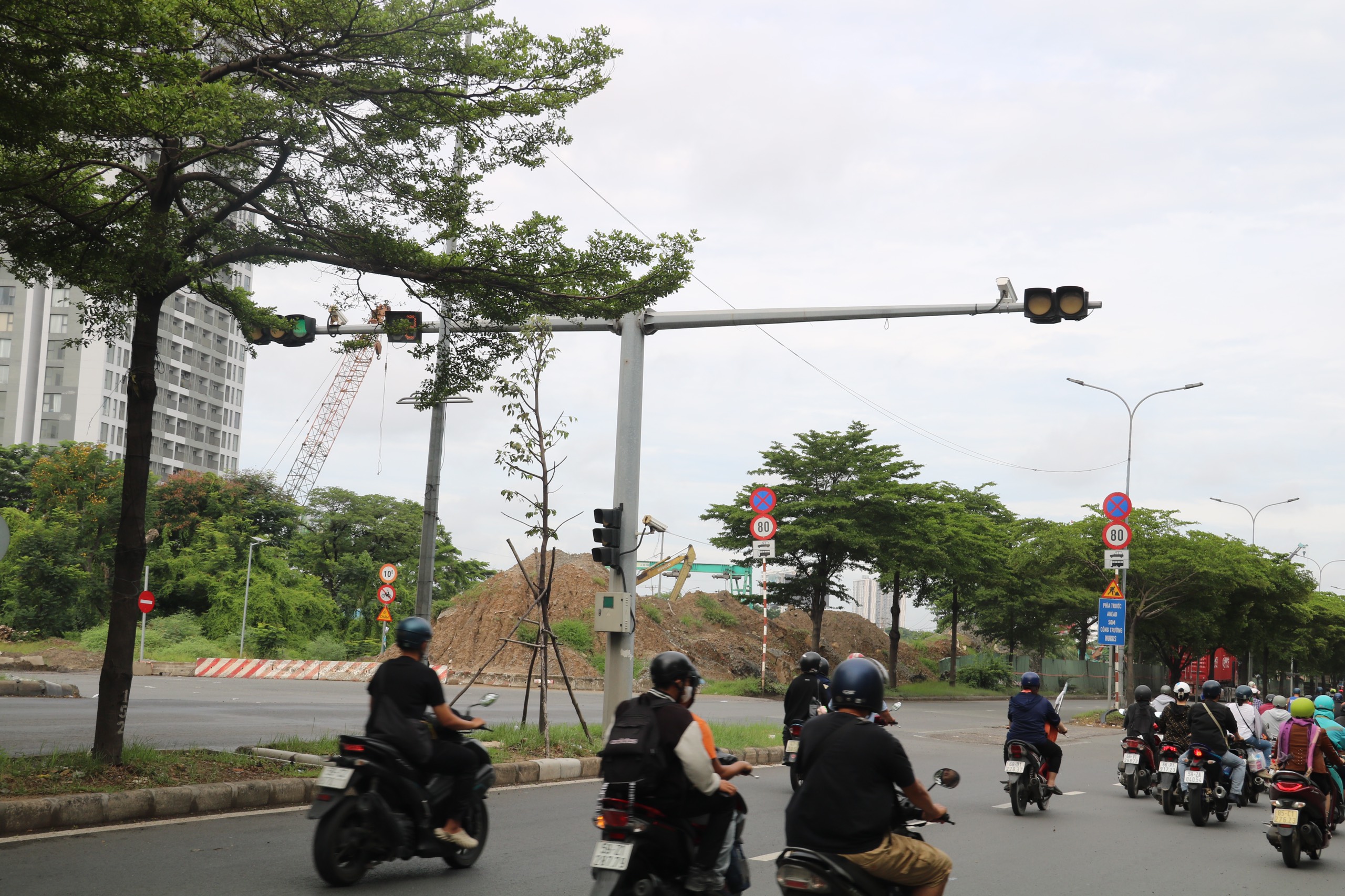 ham-chui-nguyen-van-linh-nguyen-huu-tho-16.jpg