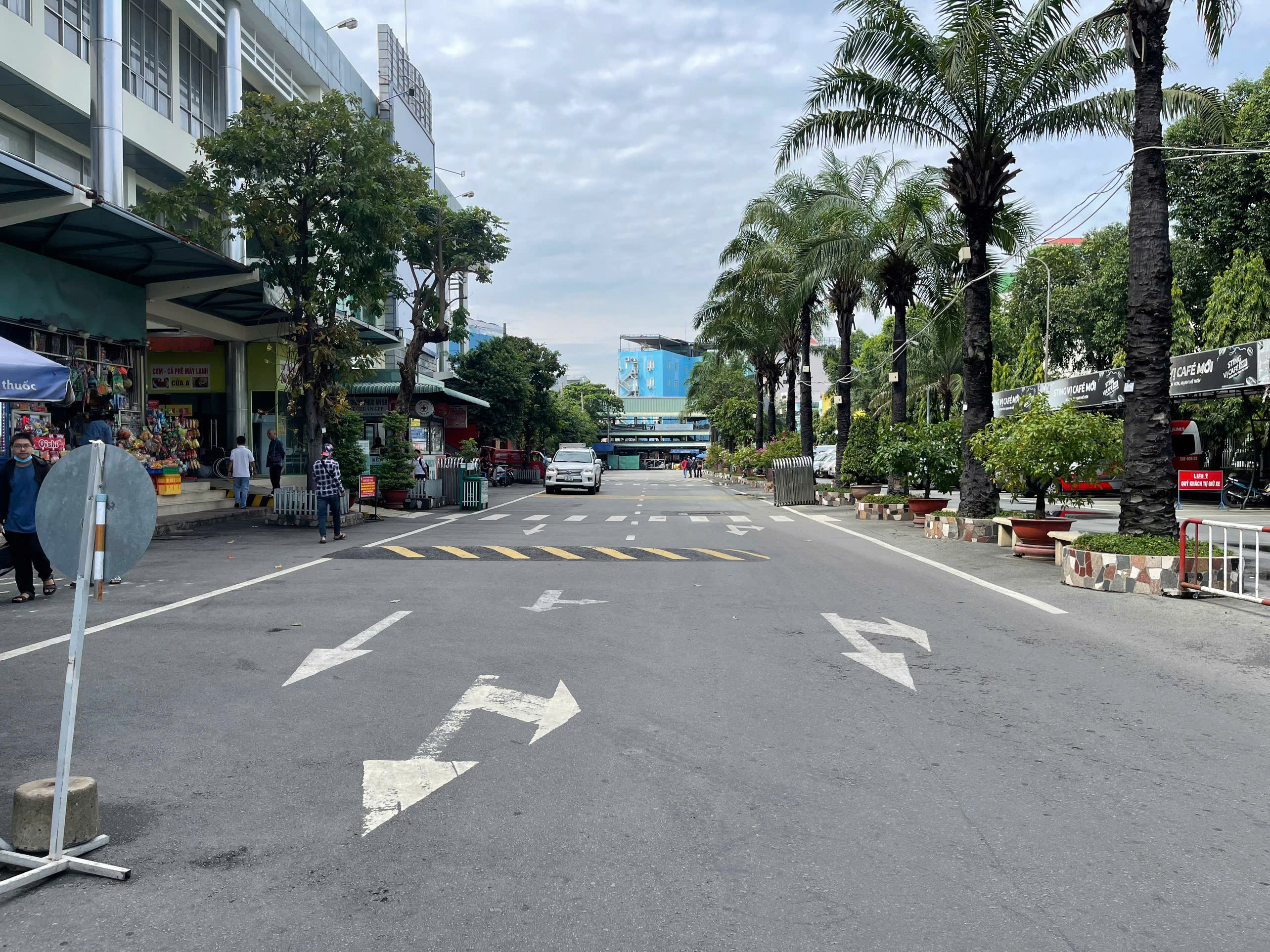 cua-ngo-phia-dong-36.jpg
