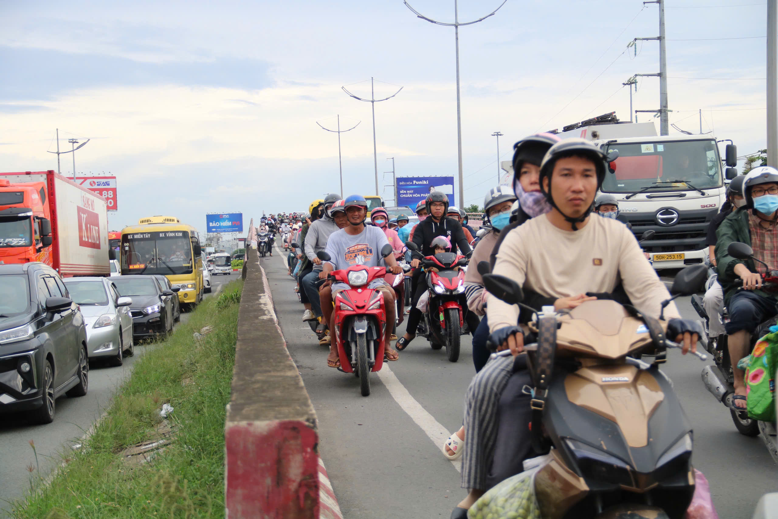 cua-ngo-phia-tay-169.jpg