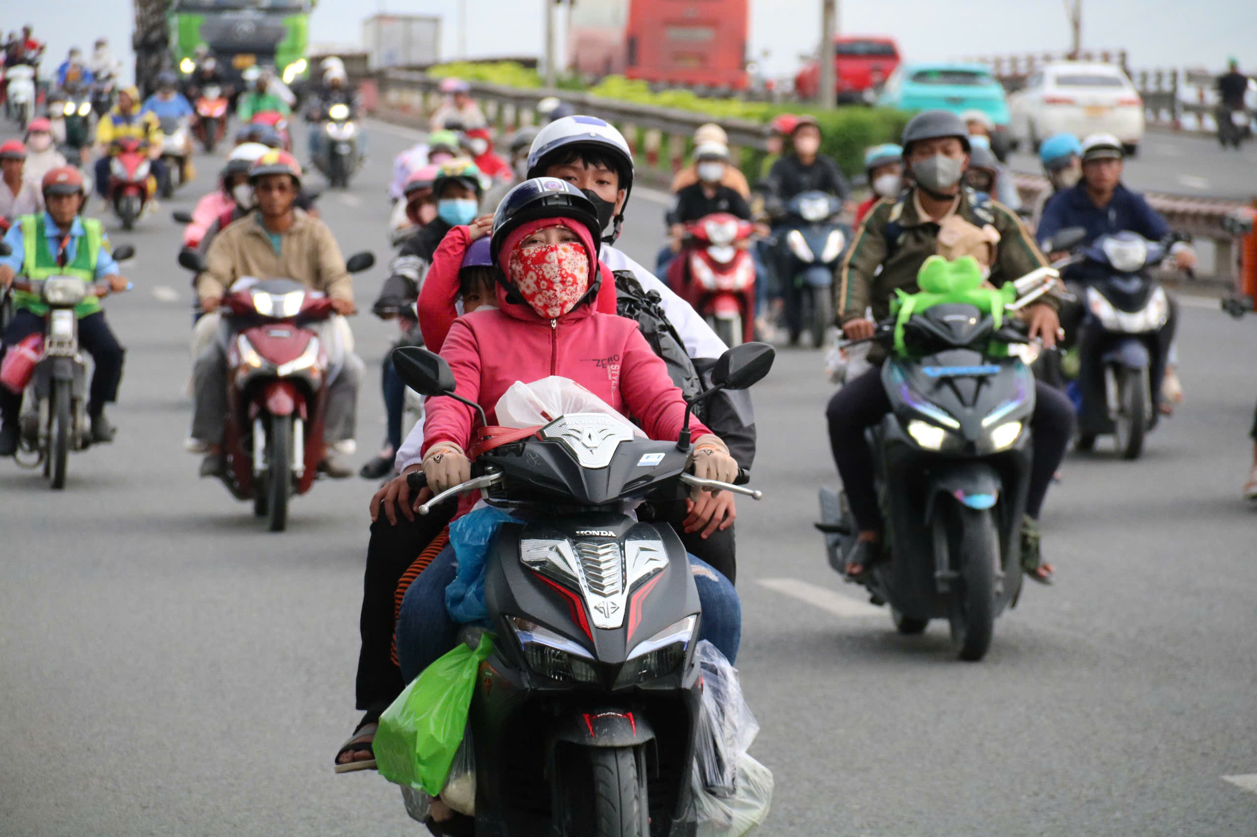 cua-ngo-phia-tay-176.jpg