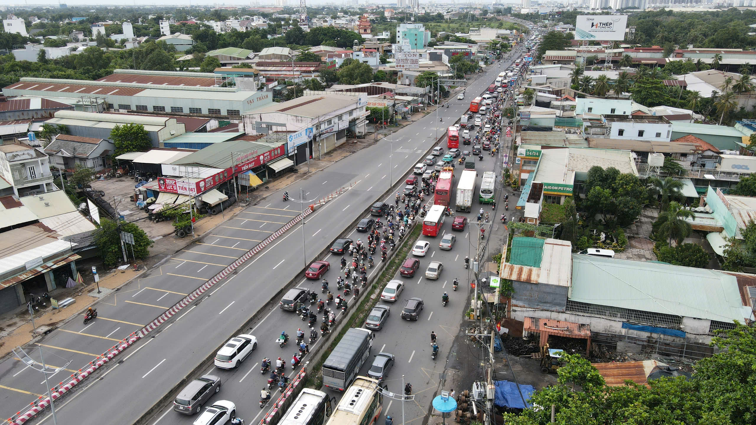 cua-ngo-phia-tay-185.jpg
