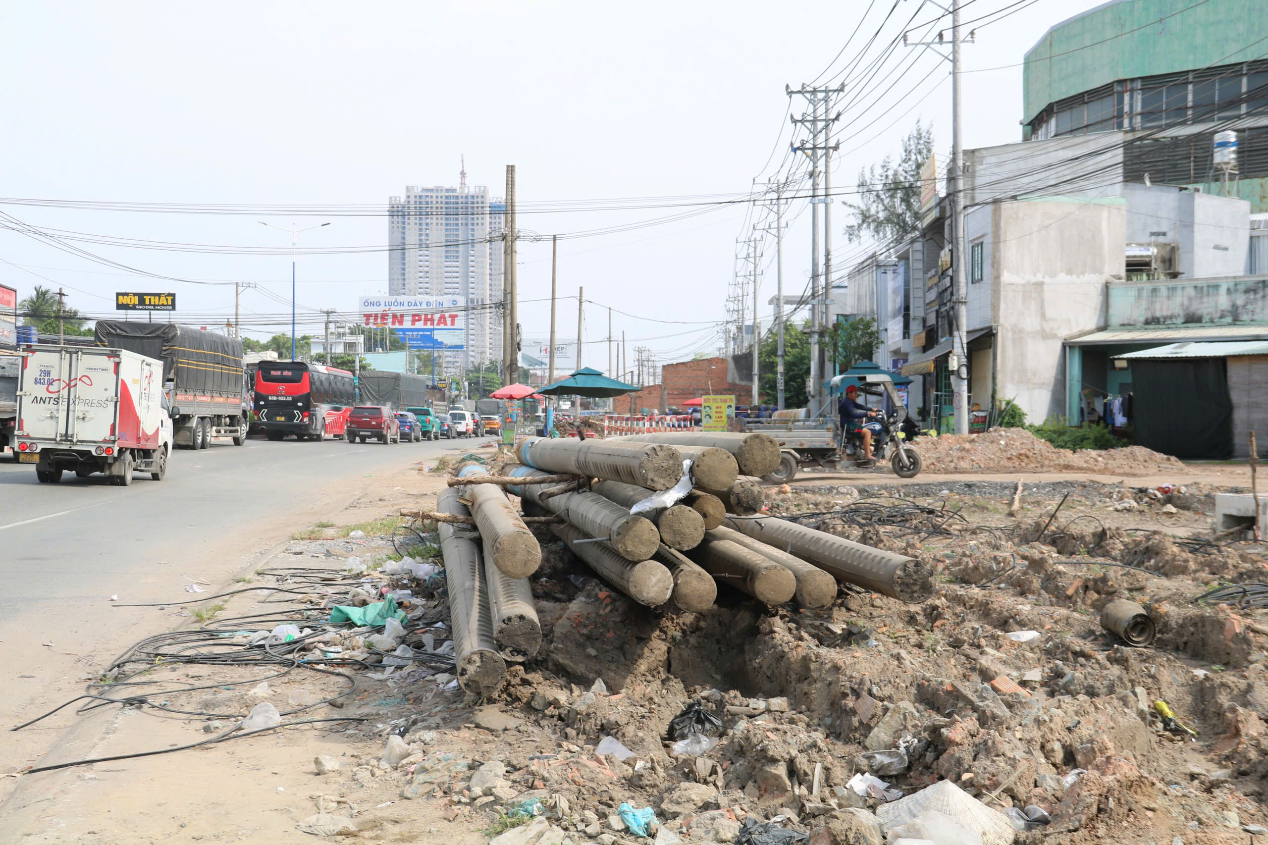 quoc-lo-13-22.jpg