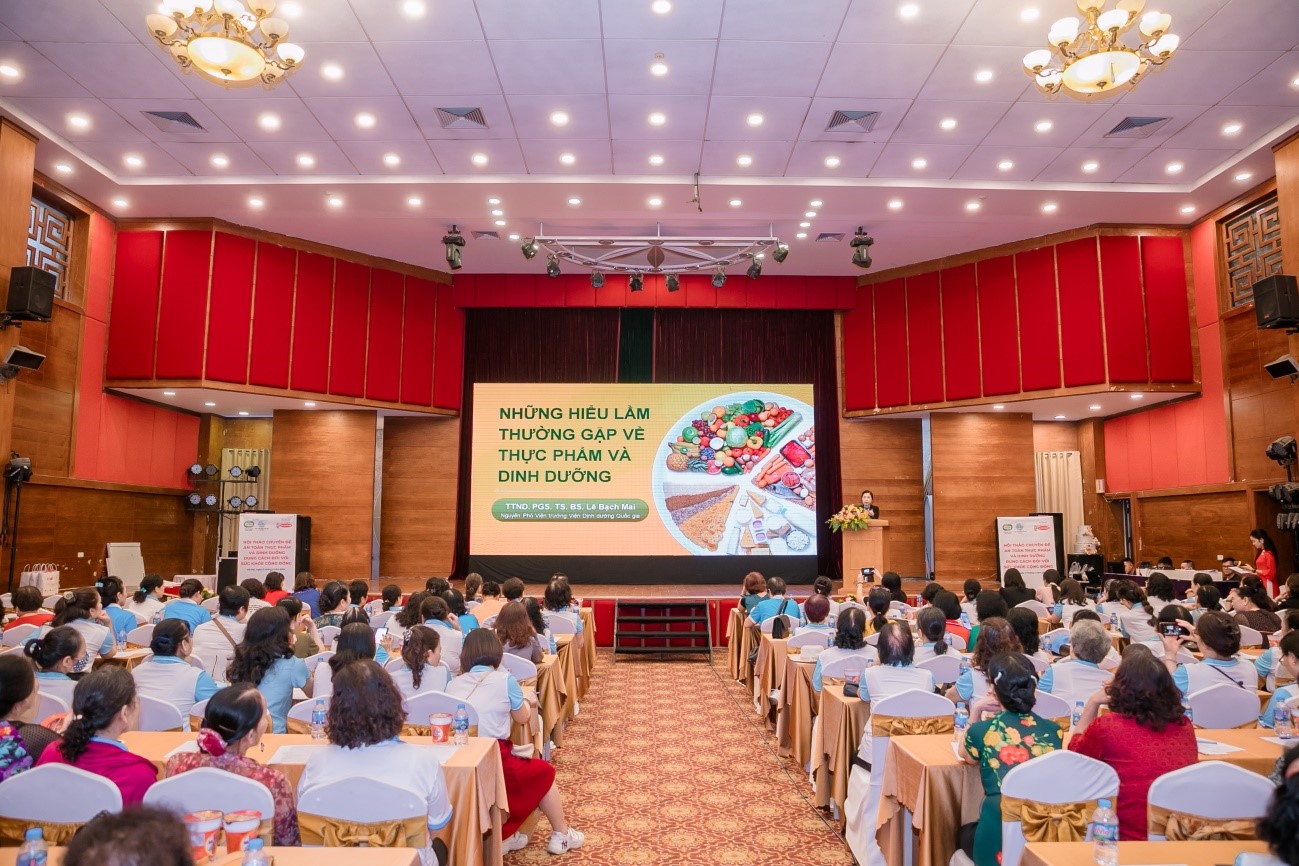 Acecook Việt Nam tiếp tục đồng hành tổ chức chuỗi hội thảo chuyên đề “An toàn thực phẩm và dinh dưỡng đúng cách”