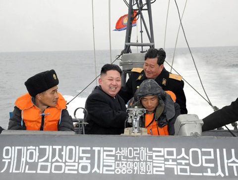 Kim Jong-un ra lệnh che giấu tàu chiến