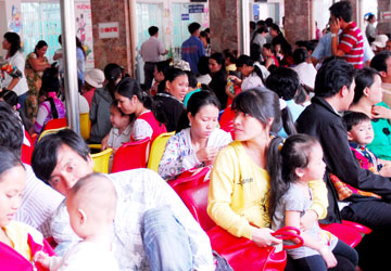 Đổ xô đưa trẻ đi khám tâm lý