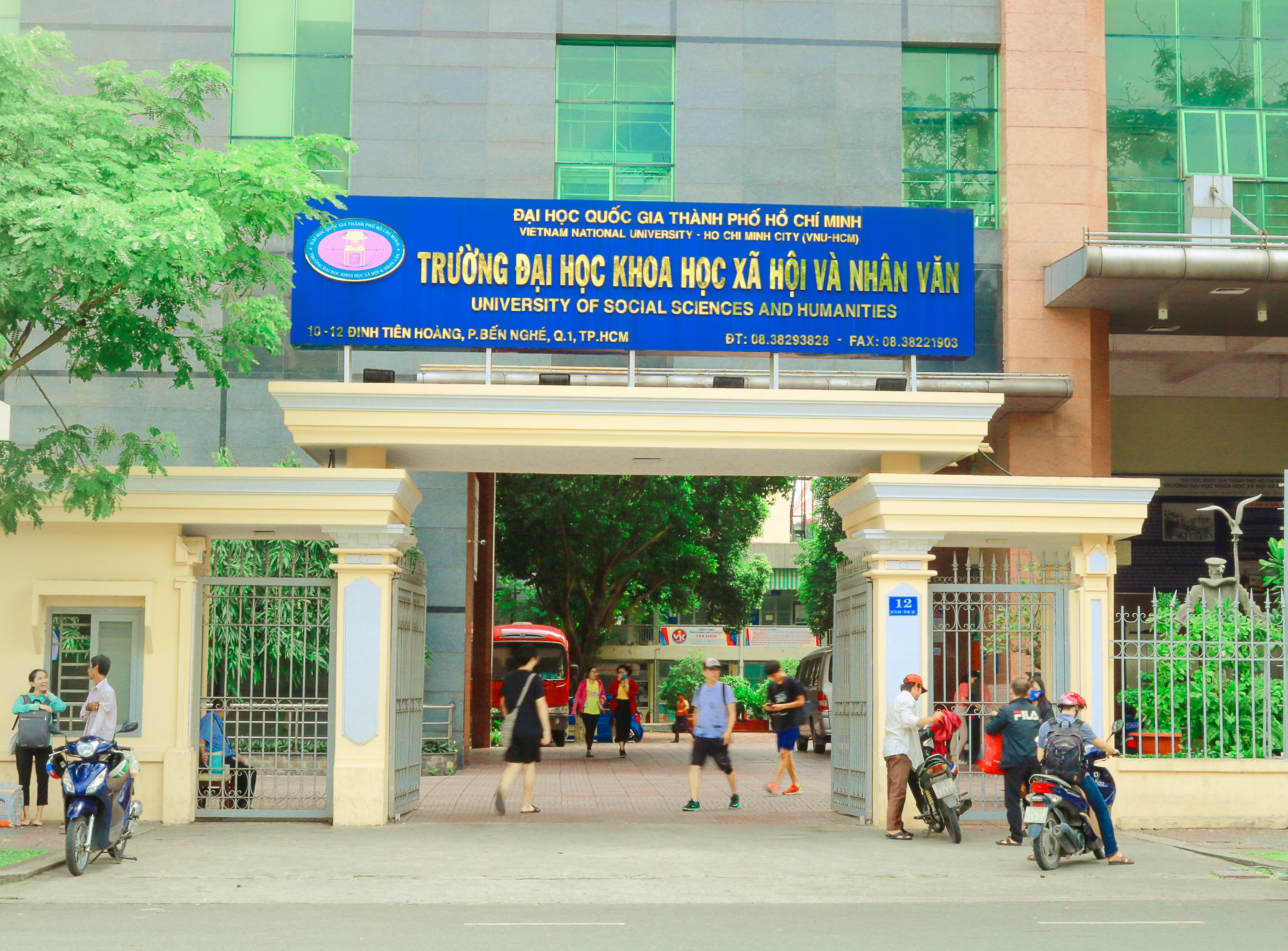 Trường ĐH KHXH&NV