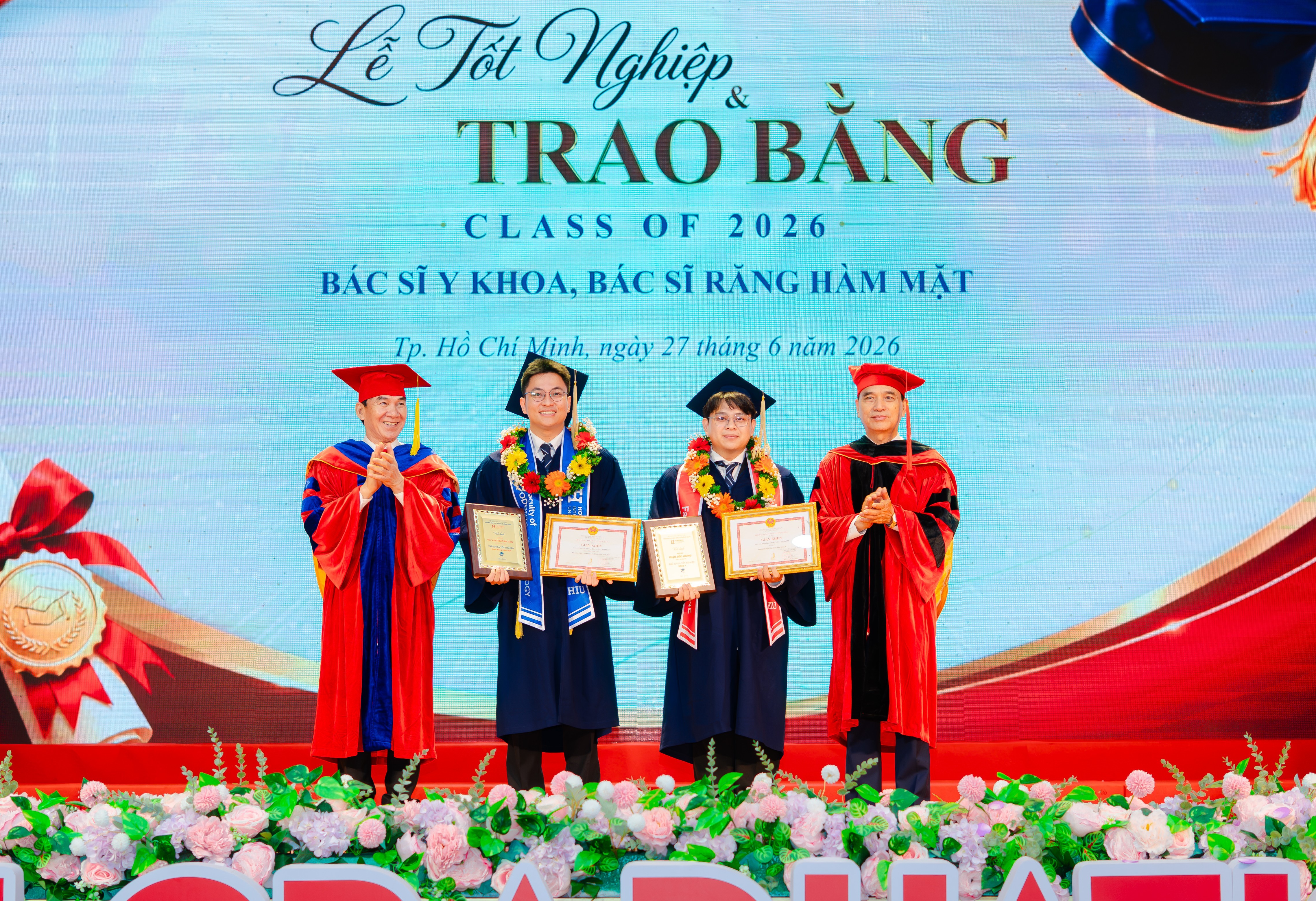 Khóa Bác sĩ Y khoa đầu tiên của Trường ĐH Quốc tế Hồng Bàng tốt nghiệp