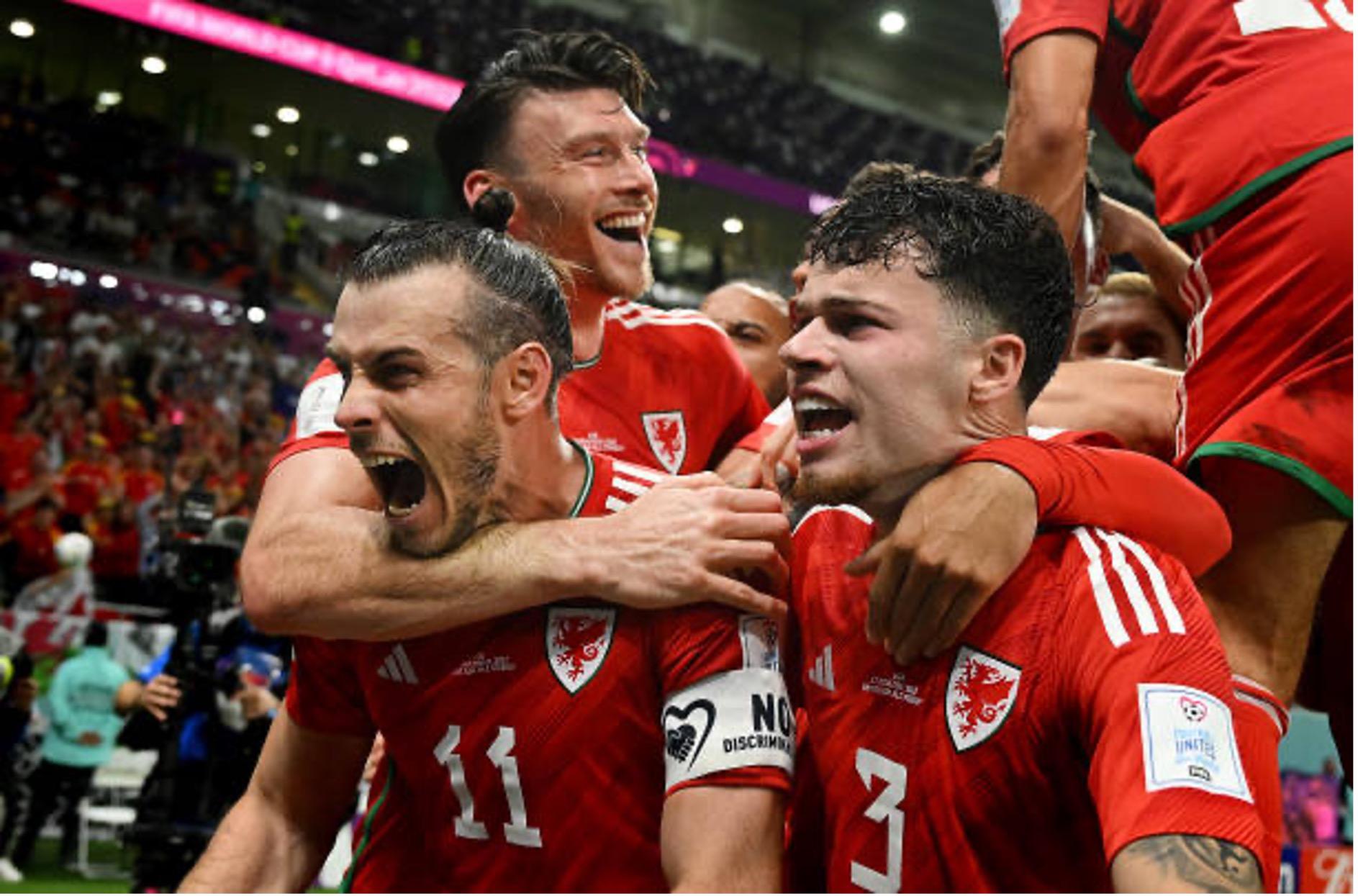 Bale ăn mừng bàn thắng ở World Cup