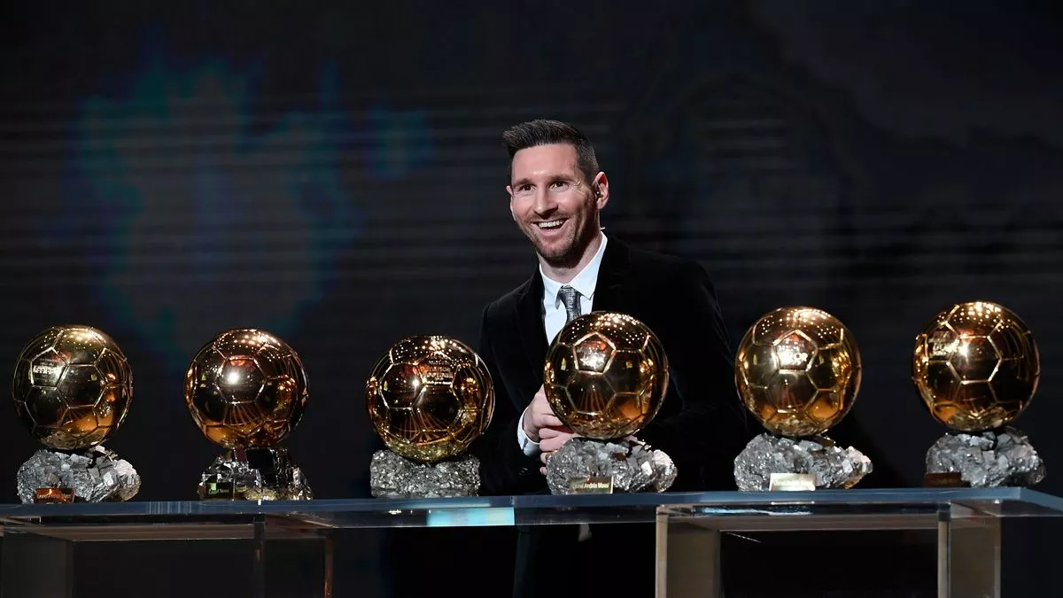 qua-bong-vang-messi.jpg