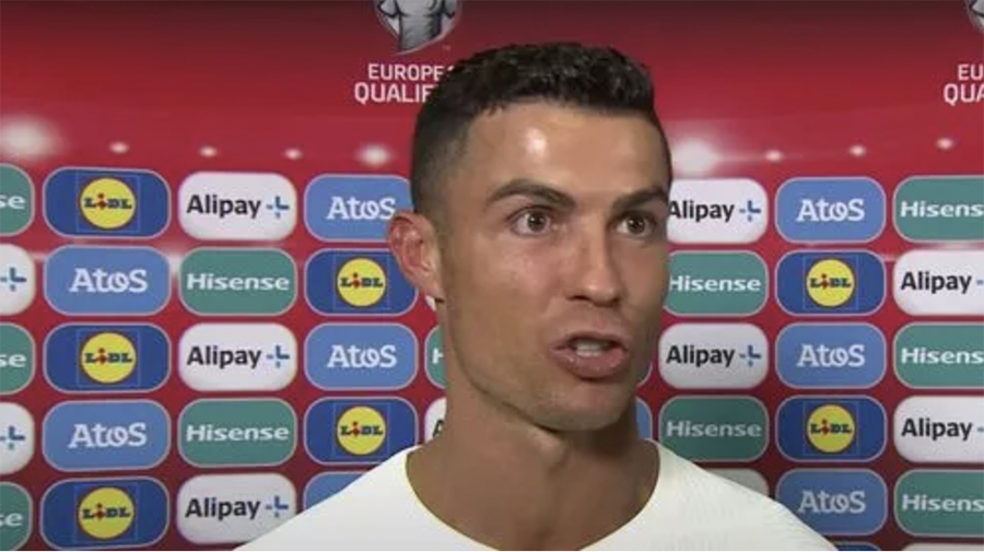 ronaldo-qua-bong-vang.png