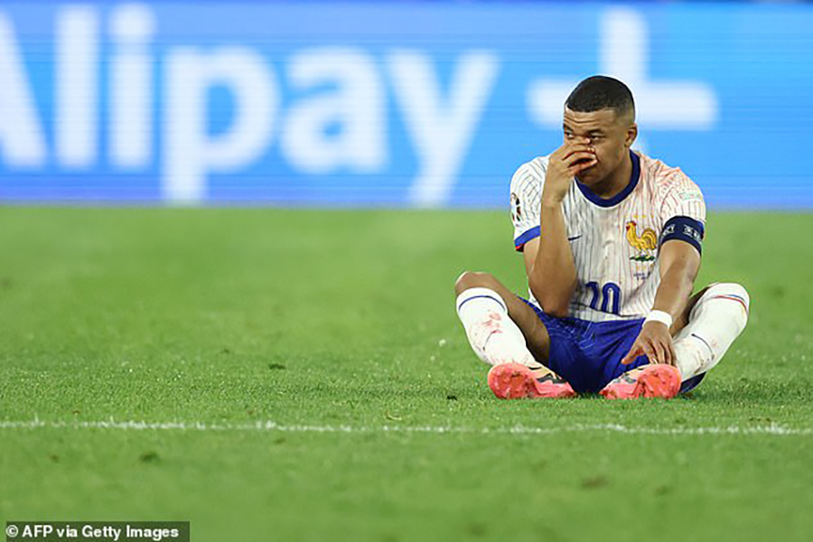 mbappe-doi-tuyen-phap.jpg