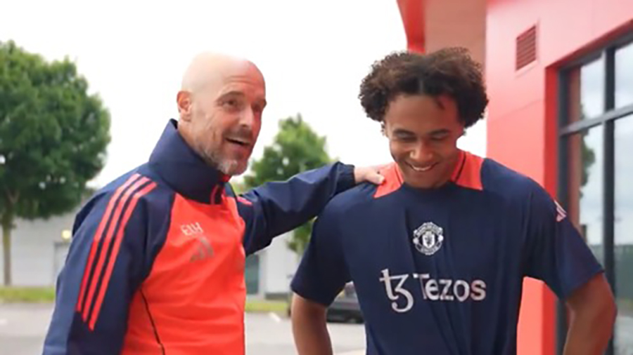 manchester-united-ten-hag-Zirkzee.jpg