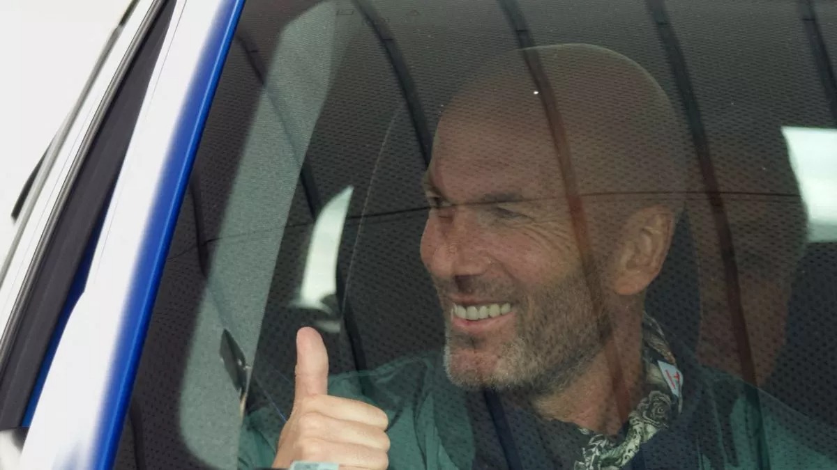 manchester-united-zinedine-zidane.jpg