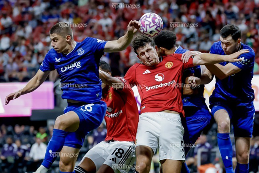 MU từ chối 5 lời đề nghị hỏi mua Maguire,MU,MAGUIRE