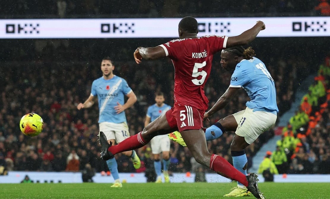 Liverpool thảm bại