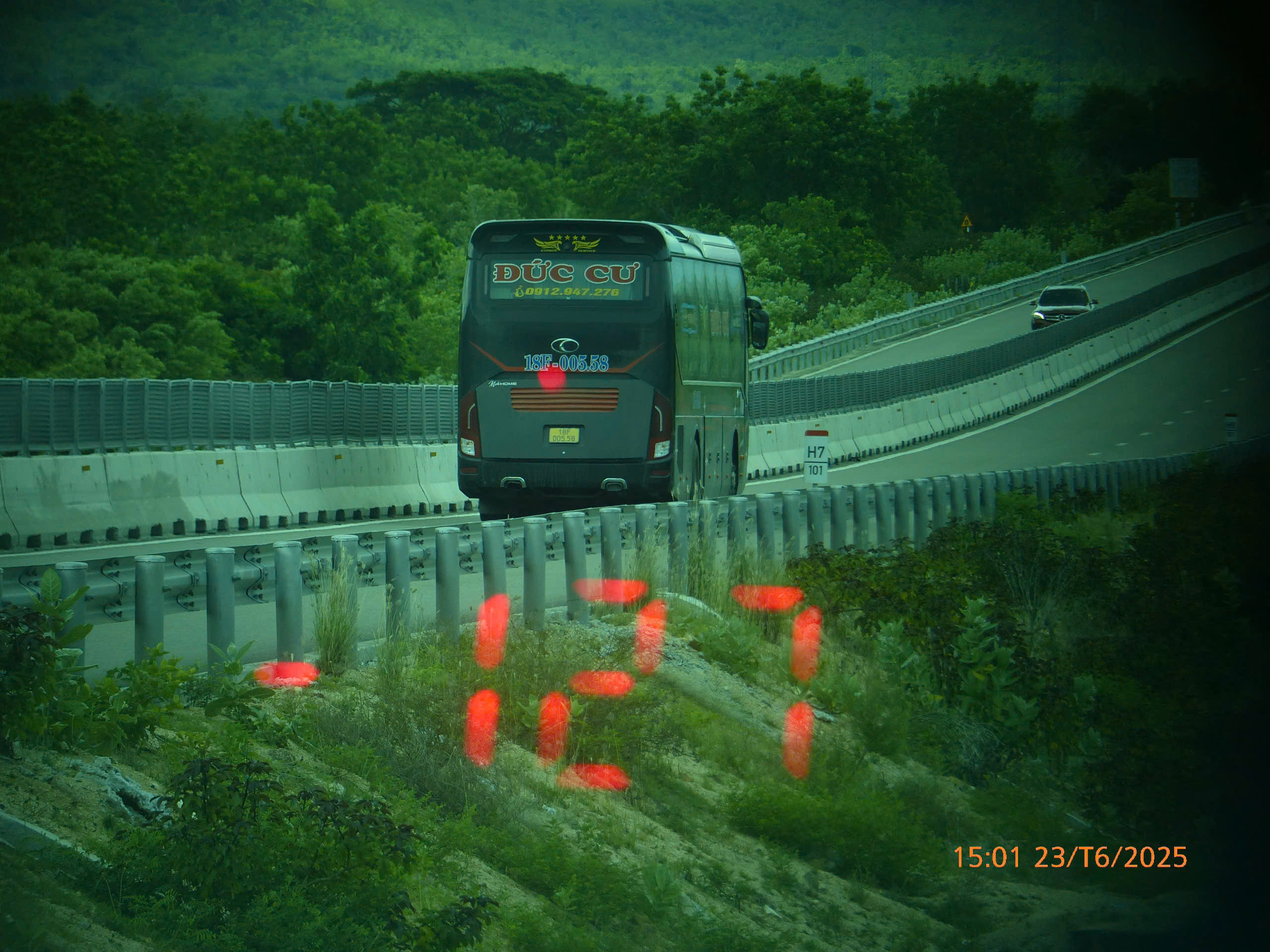 cao-toc-cam-lam.jpg