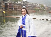 Đan Trường trở lại thời hoàng kim bằng dự án cổ trang “khủng”