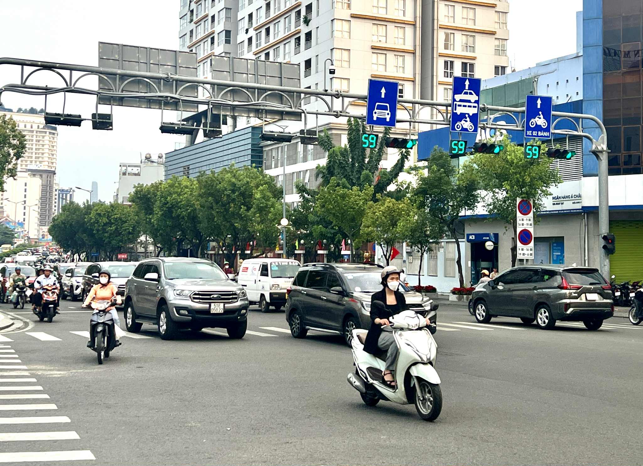 'Khoanh vùng' kiểm soát khí thải để hạn chế xe xăng ở TP.HCM là cần thiết