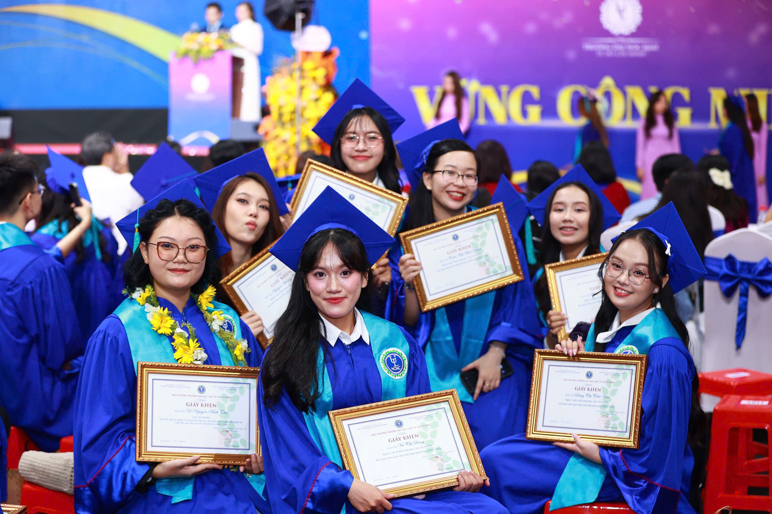 sinh-vien-tot-nghiep-kha-gioi-2-1426.jpg.jpg