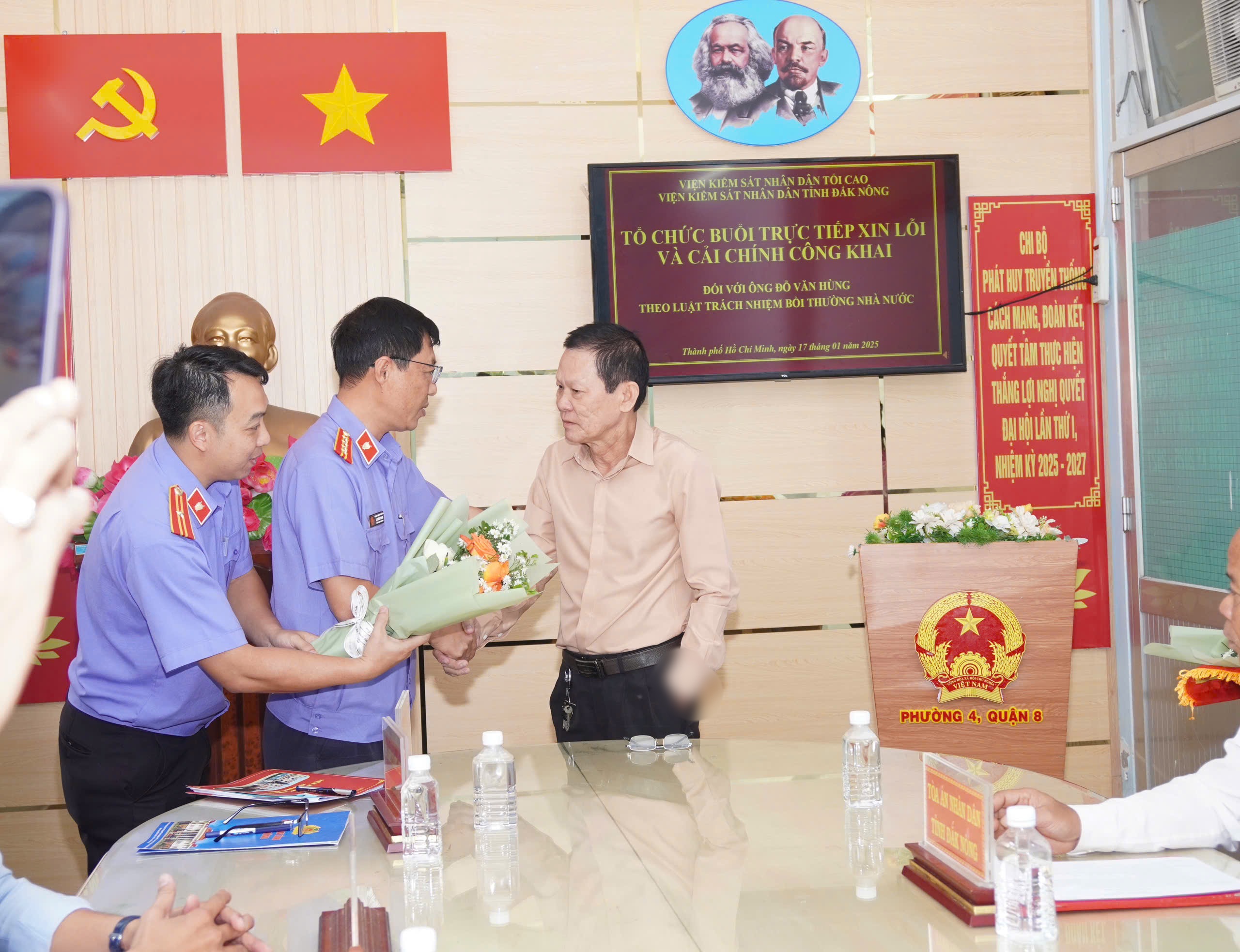 xin loi ong Do Van Hung quan 8.jpg