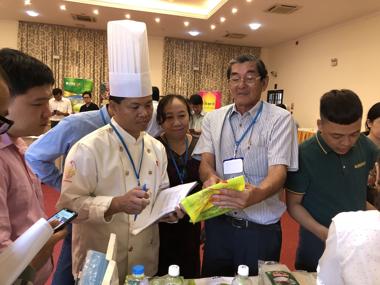 hinh-ong-ho-quang-cua_NOBB.jpg