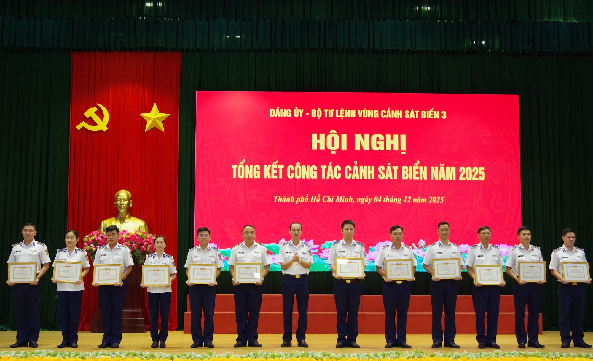 vung-canh-sat-bien-3-bo-tu-lenh2.JPG