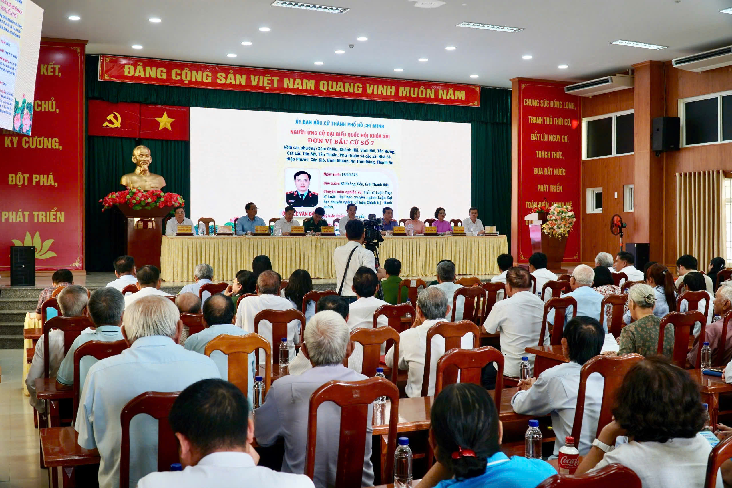 cu-tri-xa-can-gio-mong-ung-cu-vien-dqbh-hoan-thien-phap-luat-dam-bao-thu-hoi-tai-san-tham-nhung.jpg