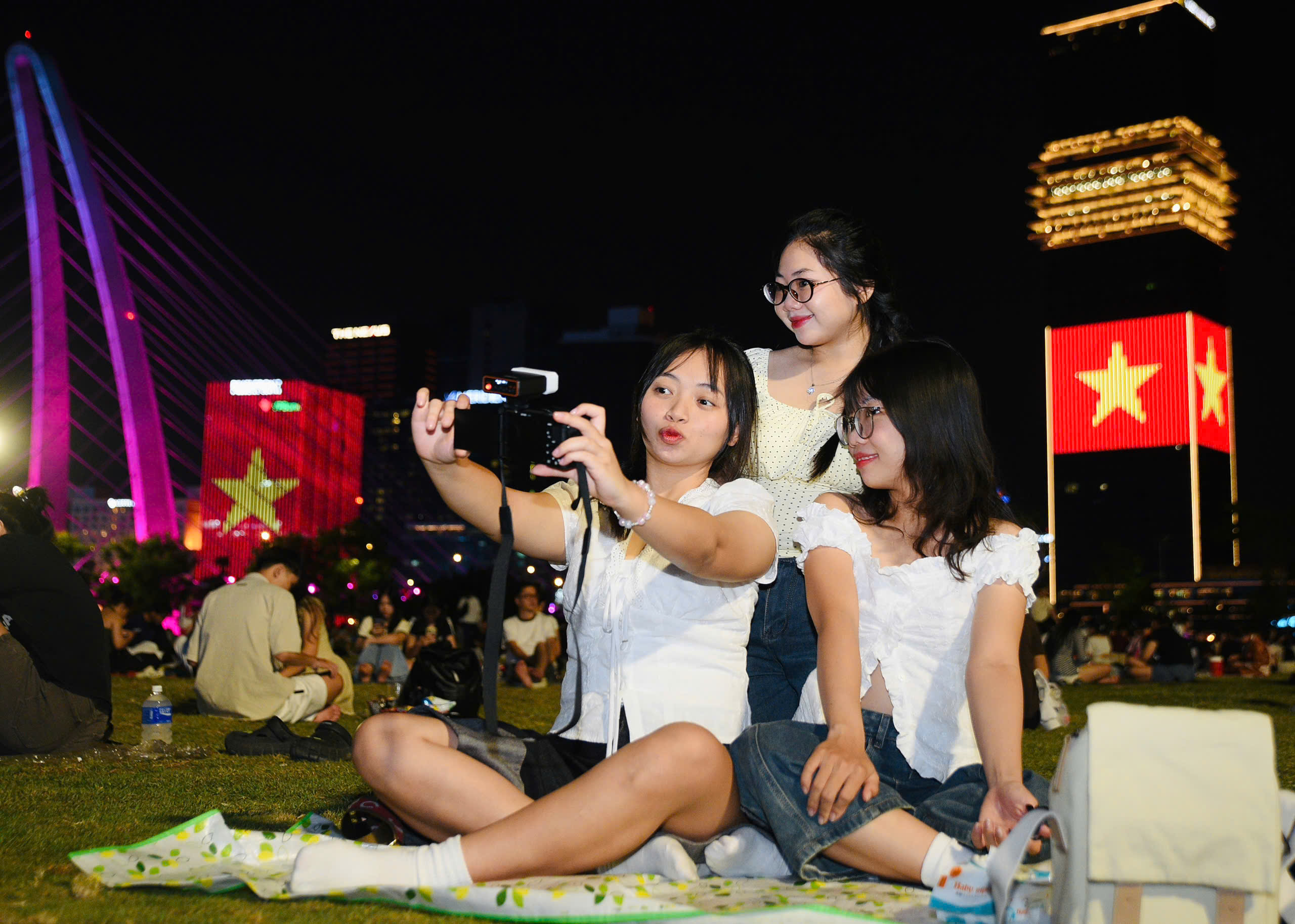 Pháo hoa  (1).jpg