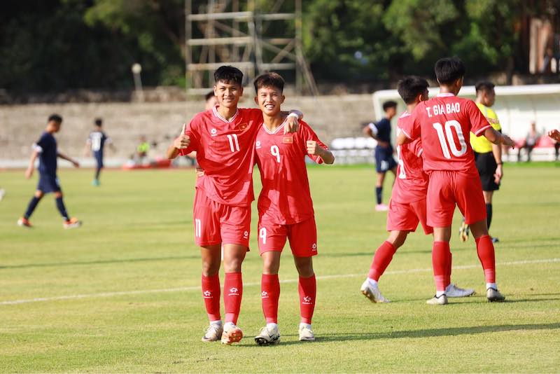 Thay-tro-HLV-TRan-Minh-Chien-2.jpg