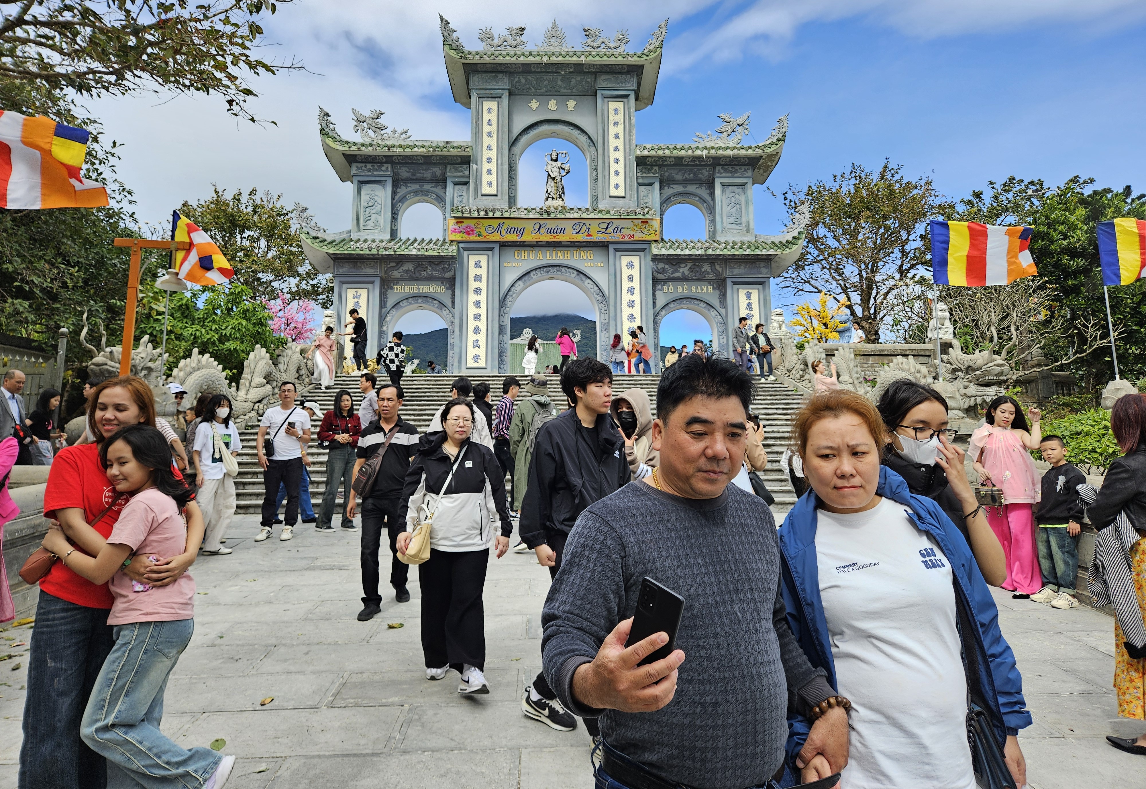 ngoi-chua-lon-nhat-da-nang-1.jpg