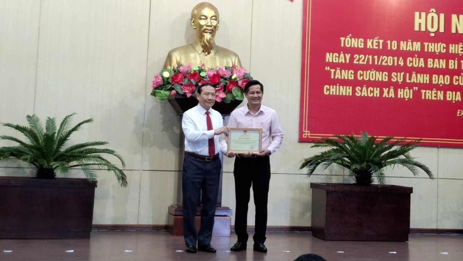 tin-dung-chinh-sach-xa-hoi-da-nang-1.jpg