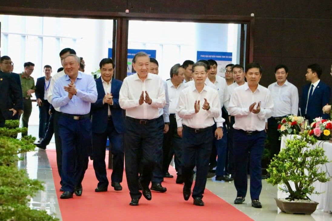 Tổng Bí thư: Chủ trương sáp nhập tỉnh là để chuẩn bị cho ‘tầm nhìn trăm năm’