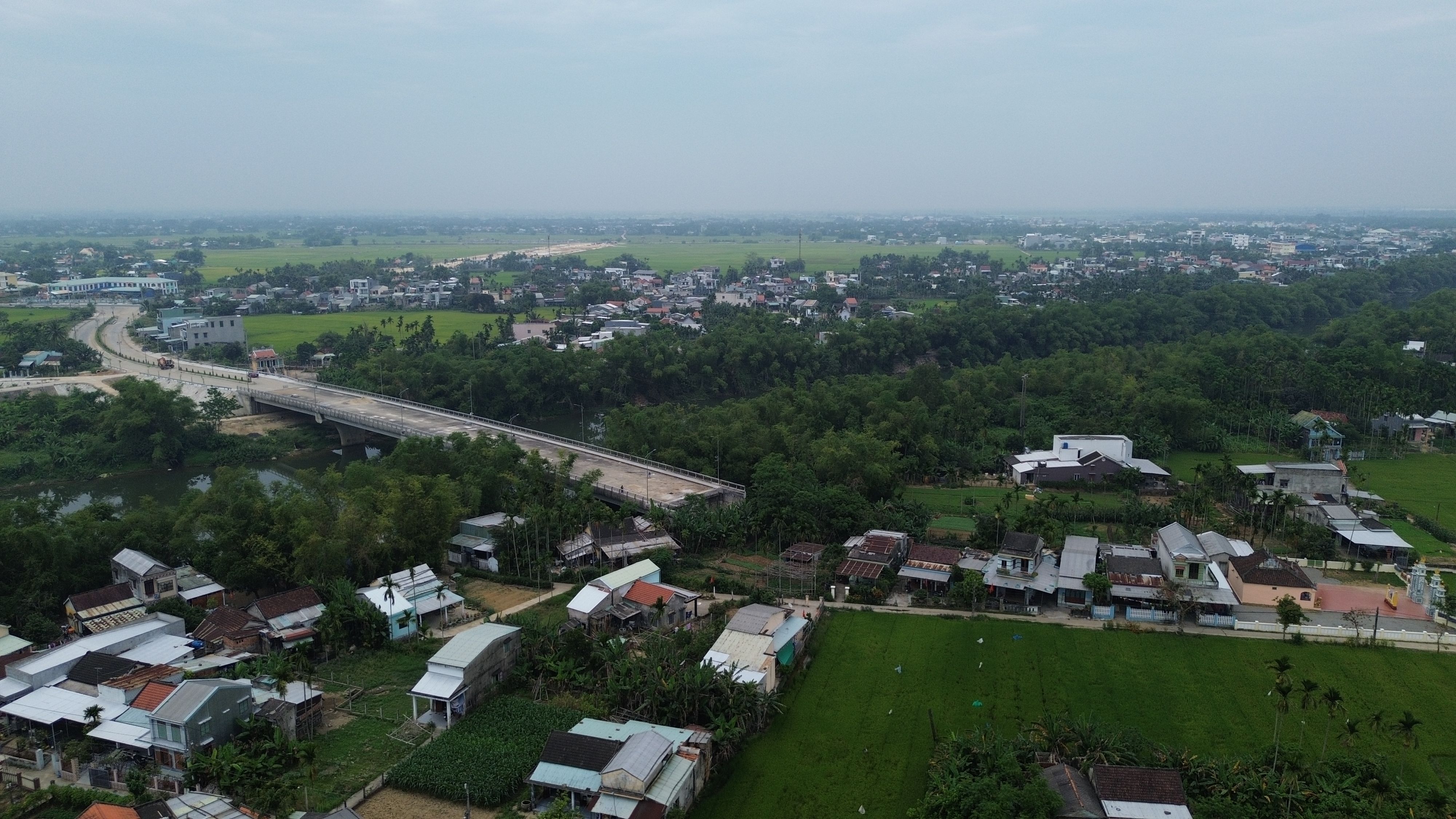cay-cau-145-ti-khong-hen-ngay-thong-xe2.JPG