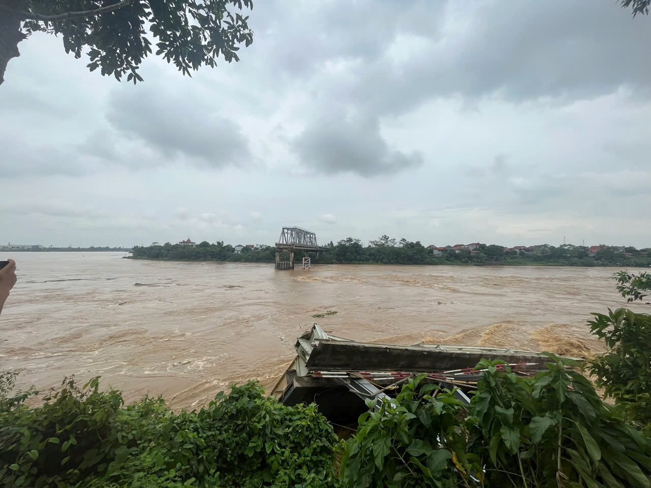 sap-cau-phong-chau.jpg