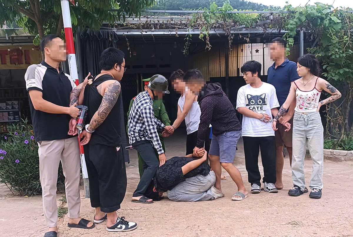 sua_cuop-o-to-o-thanh-hoa-bon-nghi-pham-trung-quoc-bi-bat.jpg
