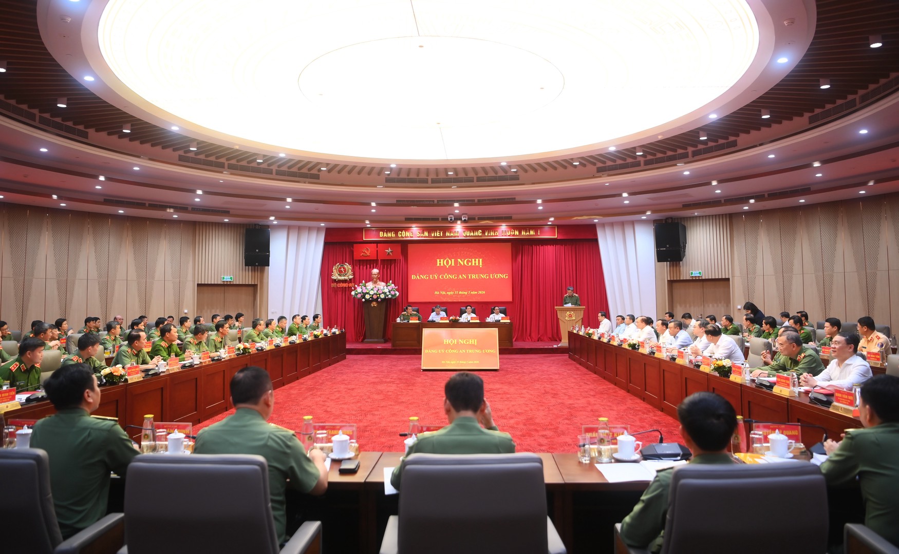 tong-bi-thu-2.jpg