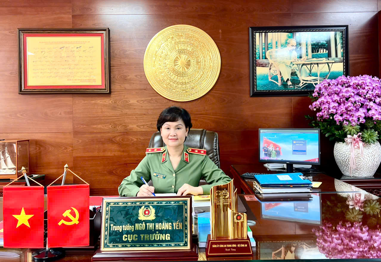 ngo-thi-hoang-yen1.jpg