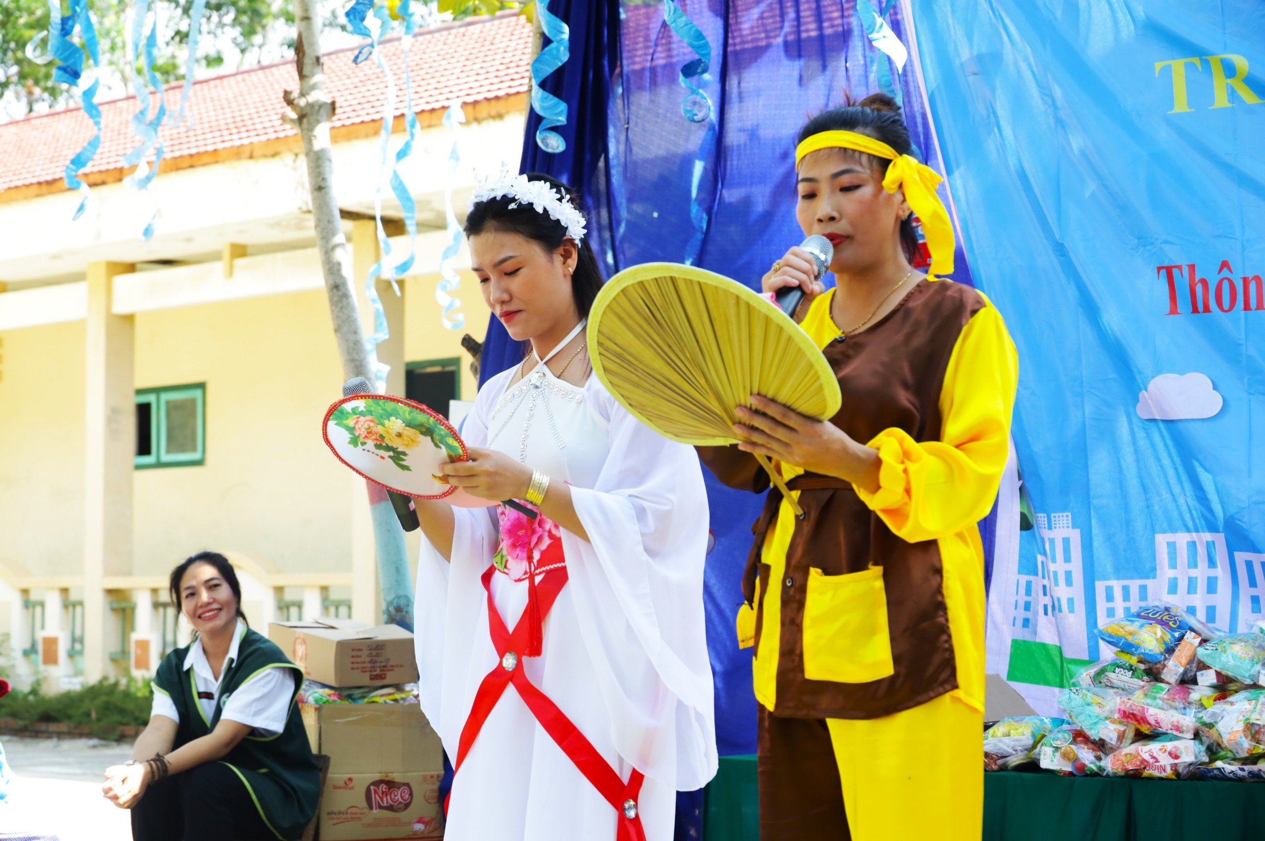 TRUNG THU SOM BE RAGLAI3.jpg