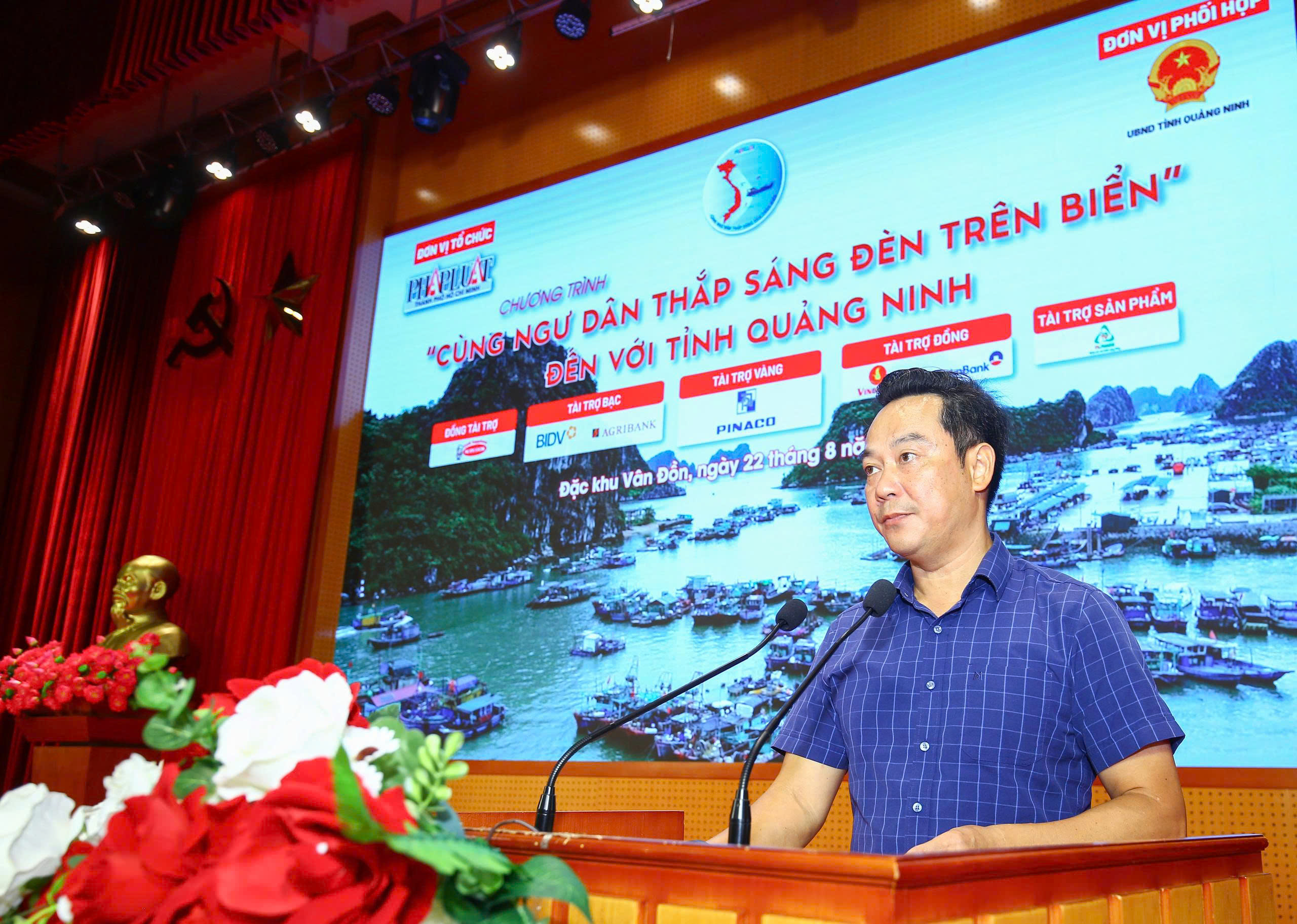cùng ngư dân 01.jpg