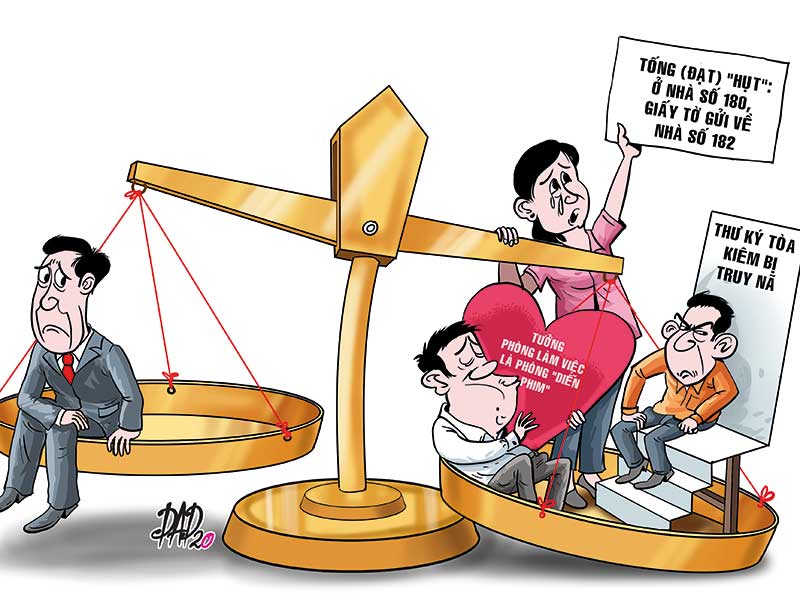 Pháp đình kỳ cục chuyện