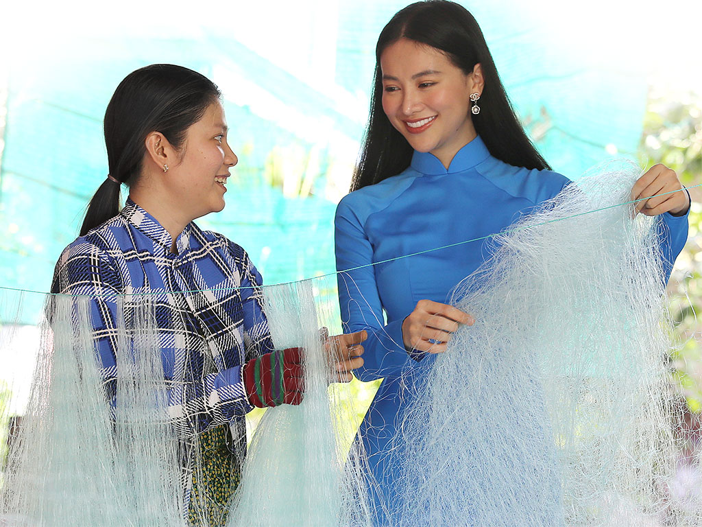 Hoa hậu Phương Khánh: Vì biển là nhà…