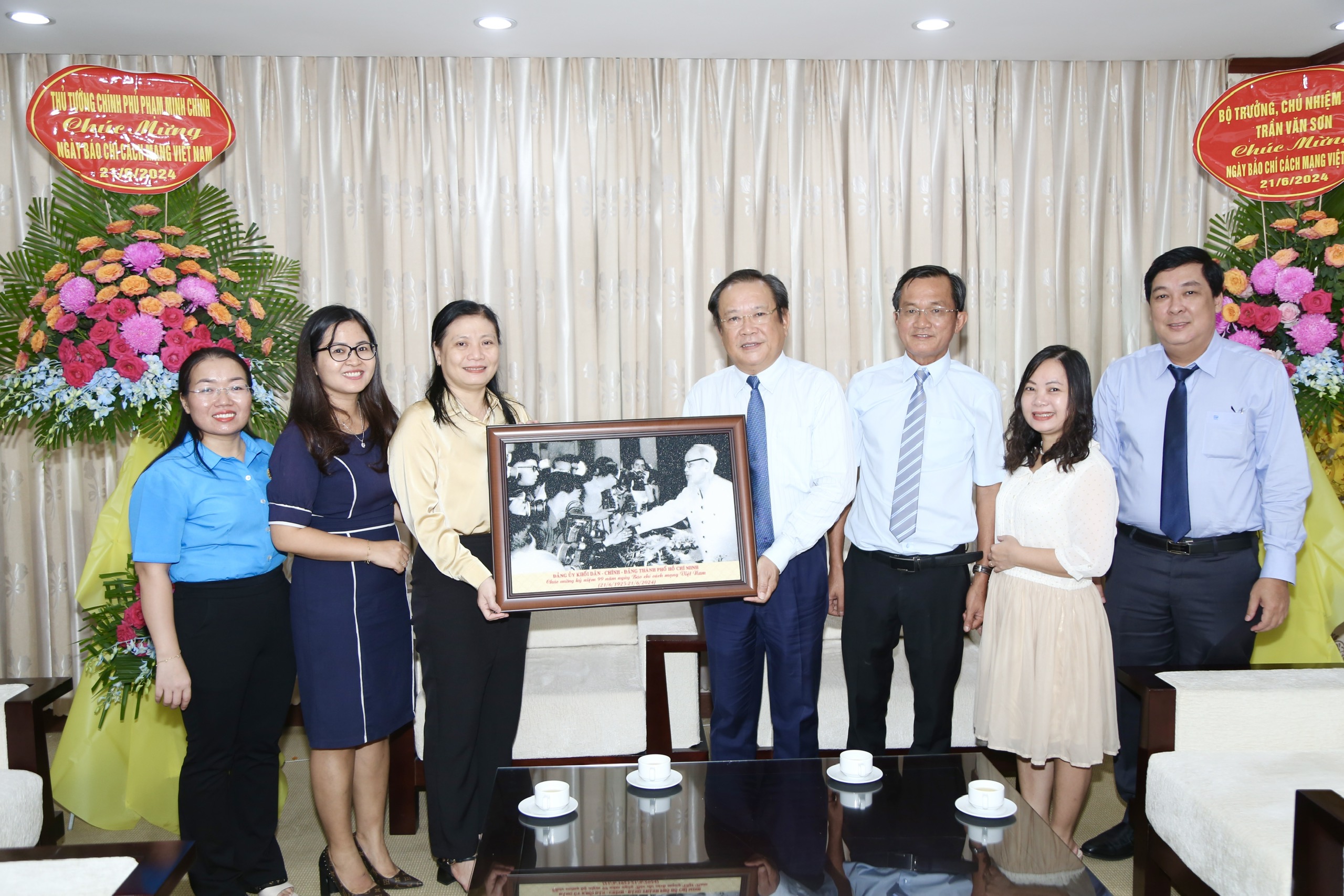 ban-tuyen-giao-tham-21-6.jpg