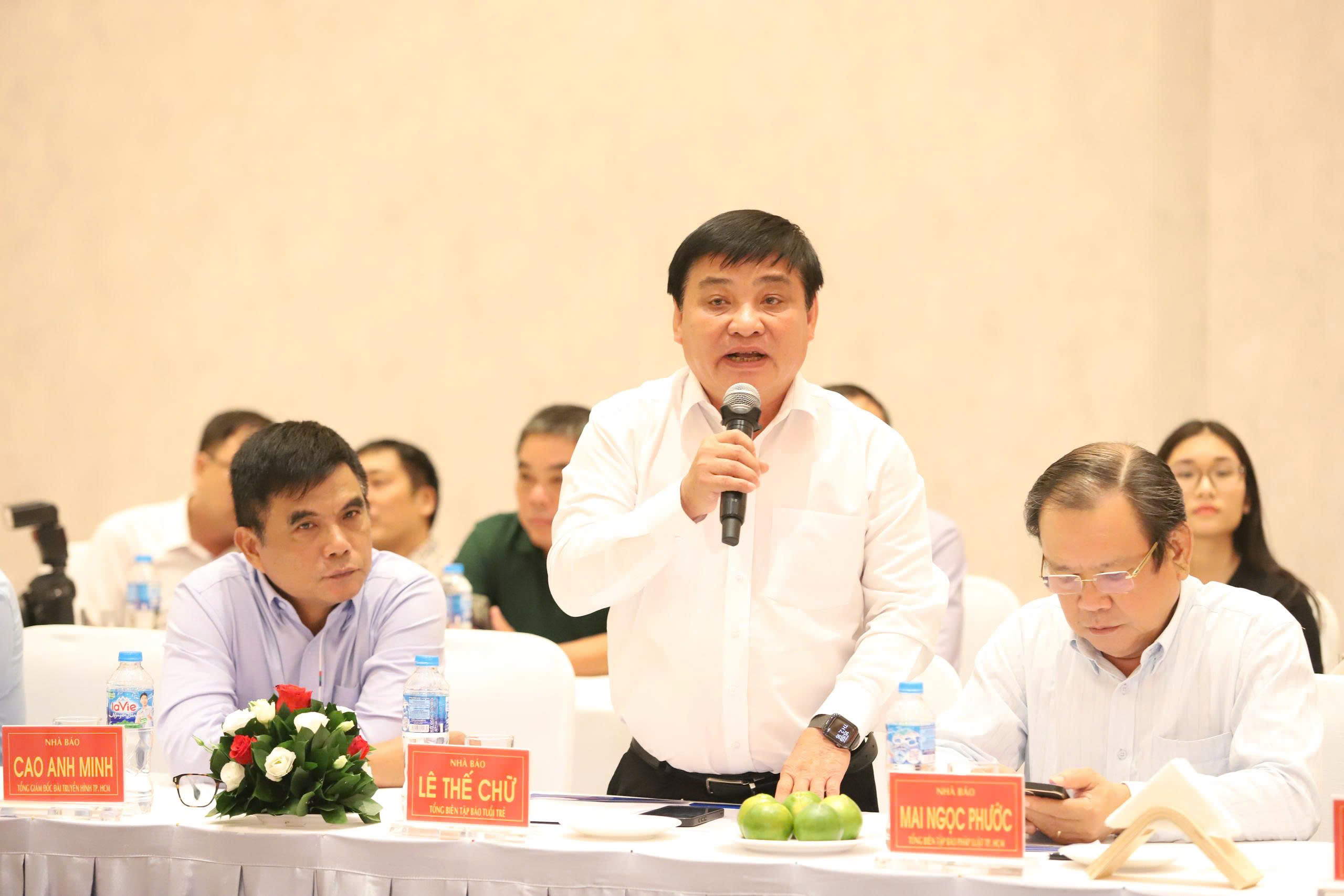 mô-hình-tổ-hợp-báo-chí-tphcm (3).jpg