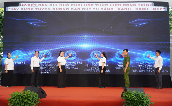 TP.HCM: Phường Diên Hồng chỉnh trang đường Đào Duy Từ, tạo diện mạo mới cho Sân vận động Thống Nhất
