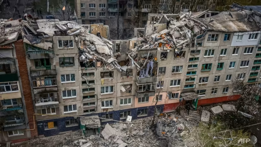 Nóng Nga-Ukraine 15-4: Giao tranh đẫm máu tại Donetsk, Ukraine tố vũ khí Nga có 'thành phần Trung Quốc'