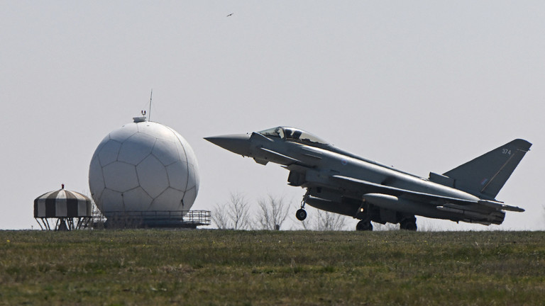 căn cứ không quân NATO - Ukraine.jpg