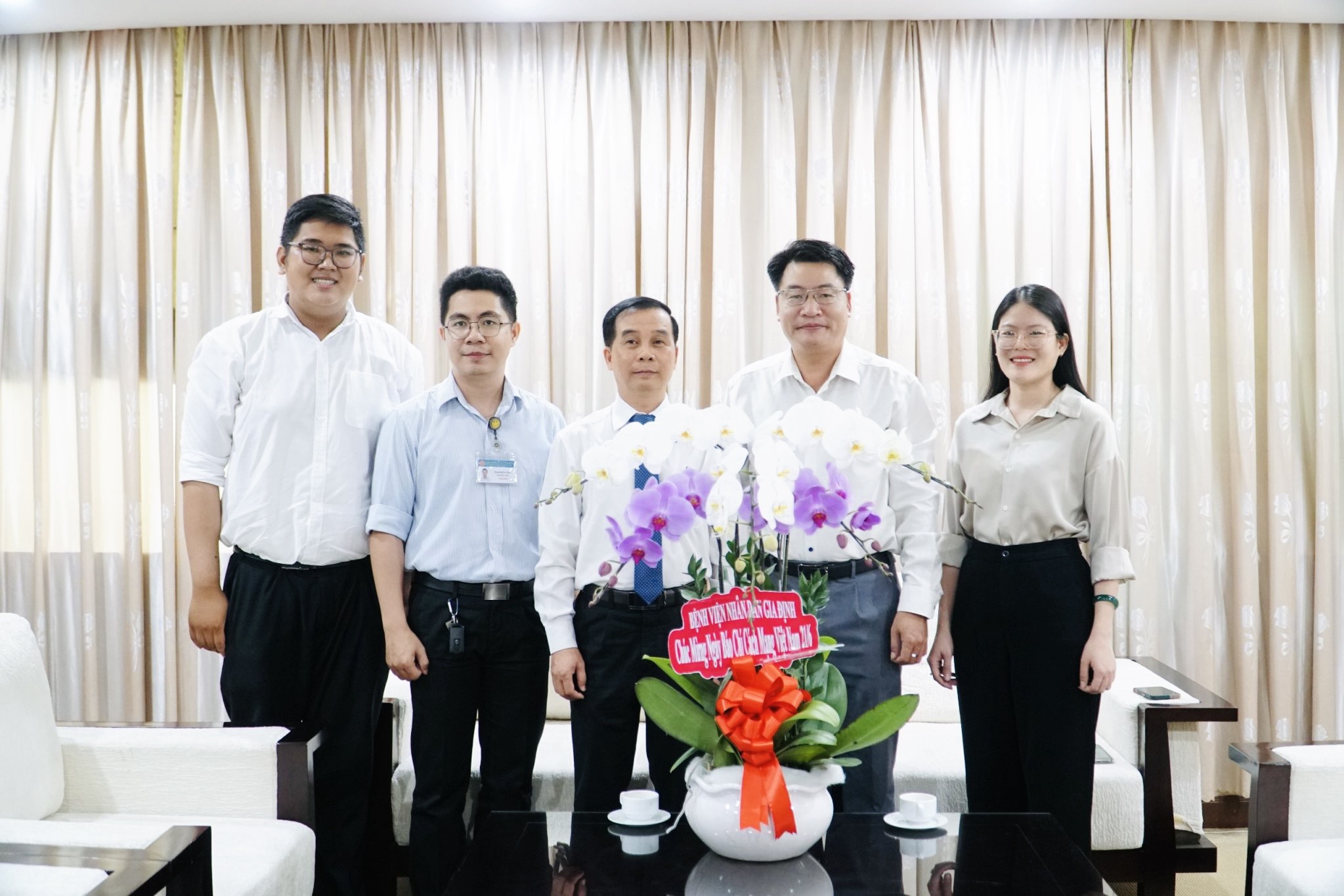 bao-phap-luat-tp.hcm-8.jpg