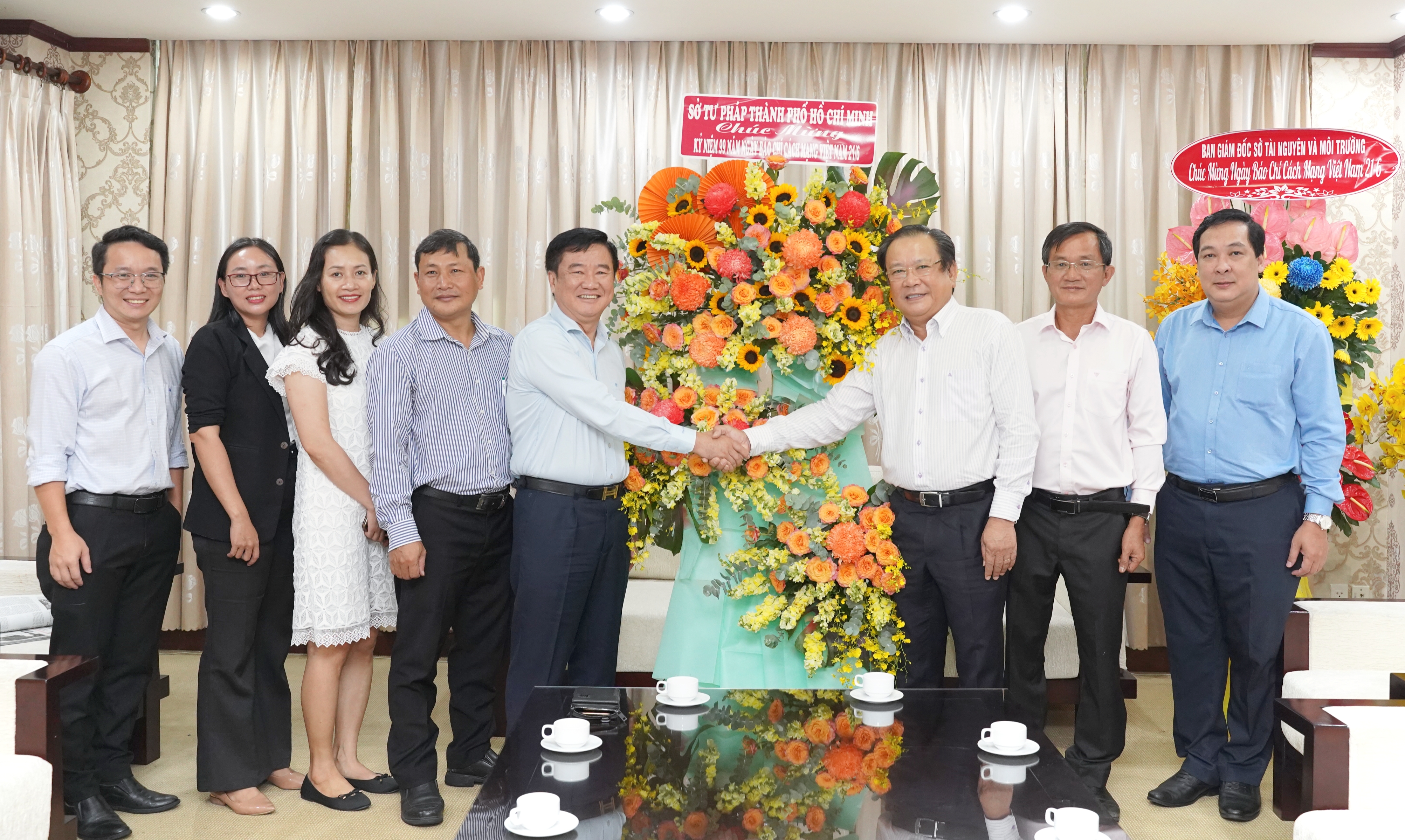 bao-phap-luat-TP.HCM-2.jpg