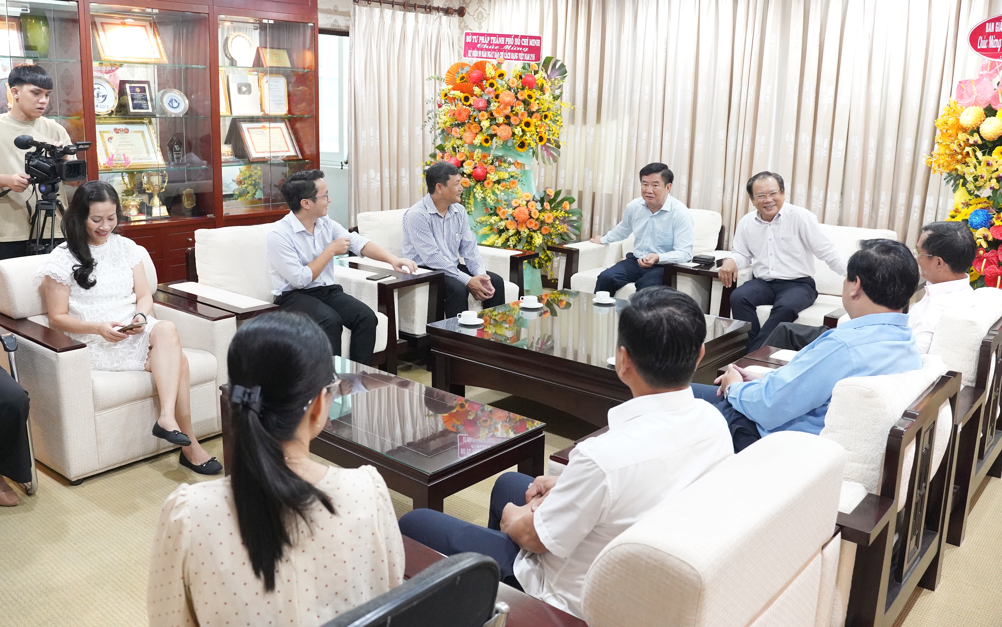 bao-phap-luat-TP.HCM-3.jpg